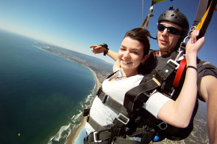 Skydivers (9) Feel safe and secure with experienced skydiving instructors