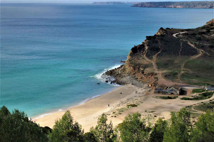 Boca do rio is an unspoilt haven and offers great walking trails, a large sandy beach and endless blue sea